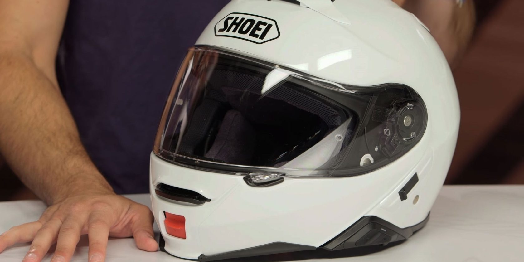 5 Best Motorcycle Helmets for Glasses Wearers [2023 Season]