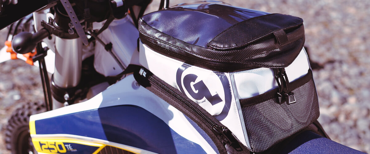 how to choose a tank bag for a motorcycle?