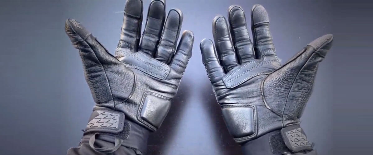 5 Best Dirt Bike Gloves In 2024 [For Motocross Riding]